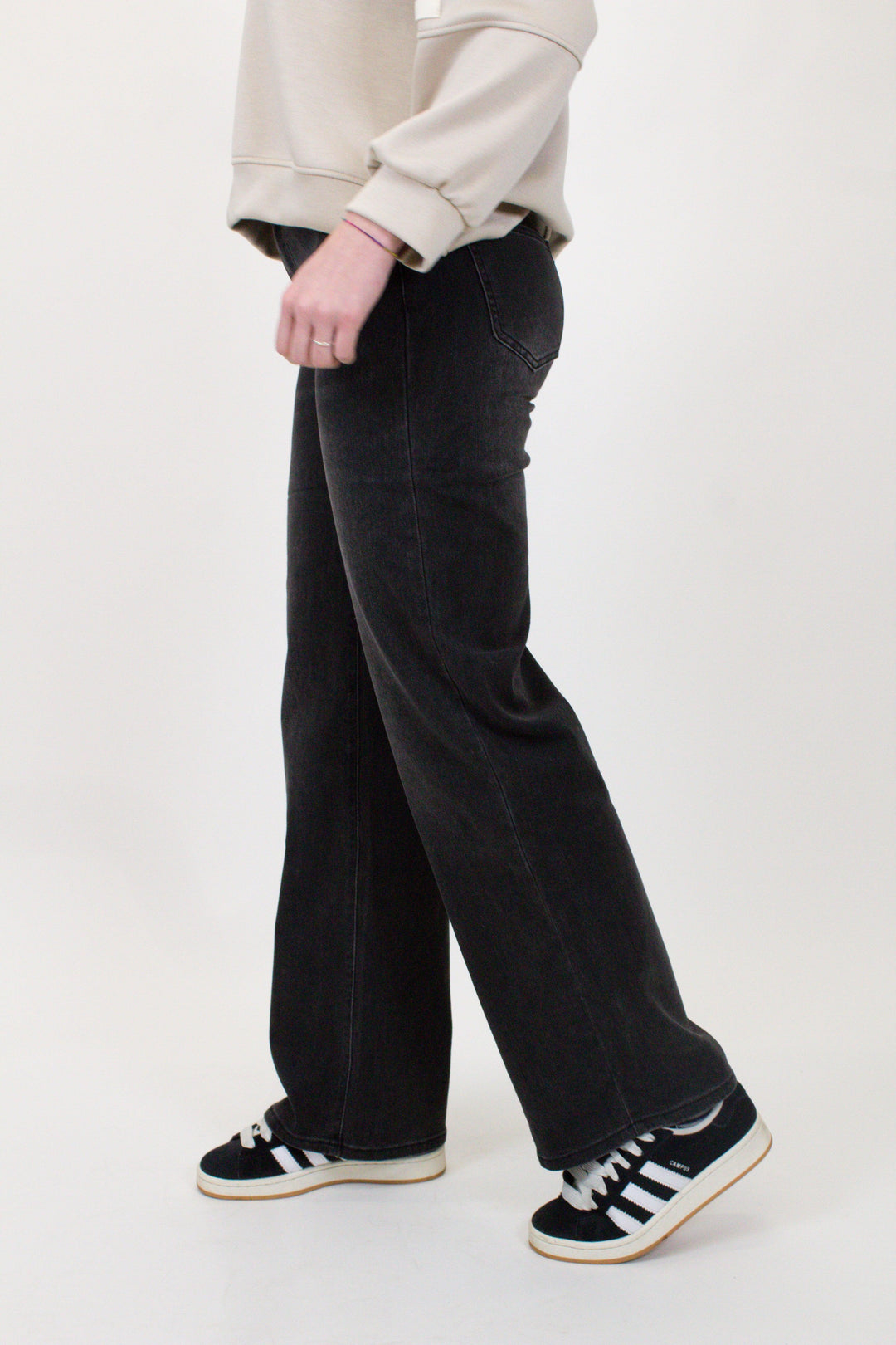 JEANS BLACK